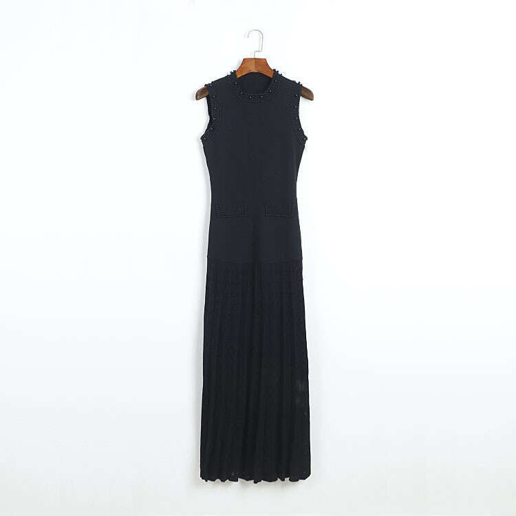 2026 spring and summer designer sleeveless long French retro slim k30 CC fit round neck knitted dress
