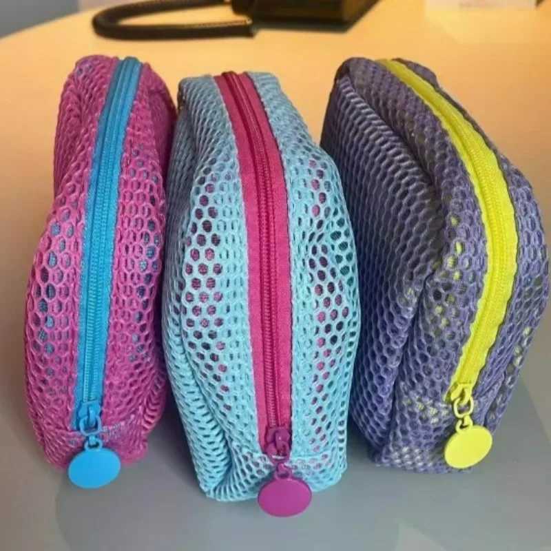 2025 Korean Lightweight Mesh Cosmetic Bag Portable Square Cosmetic Storage Bag with Zipper Multi-purpose Sundries Storage Bag D260328