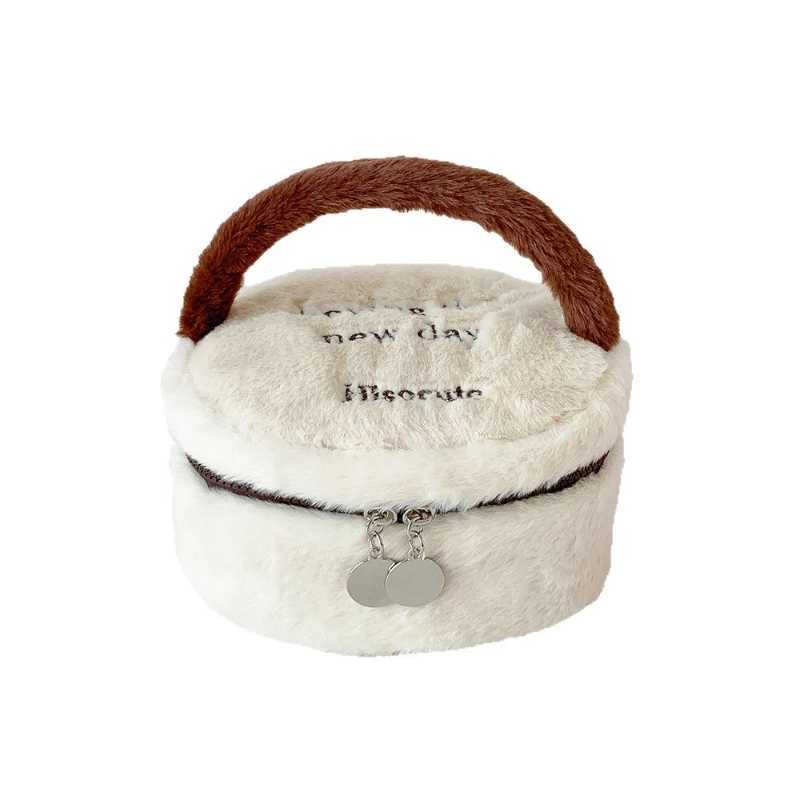 Portable Makeup Bags with Handle Plush Cosmetic Pouch Cute Zipper Bags Toiletries Organizer Bag Large Capacity Beauty Pouch D260328