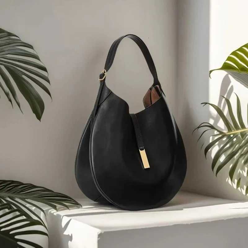 New Suede Vintage Women Shoulder Bag Luxury Women Bags Ladies Large Capacity Tote Underarm Bag Large Capacity Tote Bag C260327