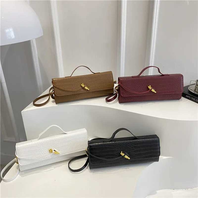 Woven Handbag 2025 New Soft Leather Evening Bag Fashionable and Versatile Horizontal Carrying Crossbody Bag C260327