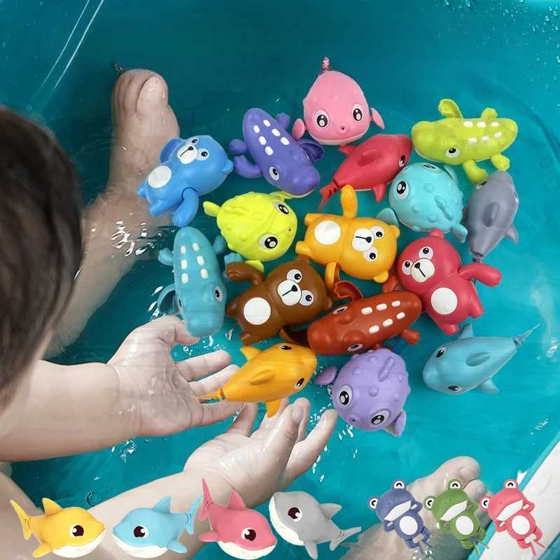 Baby Summer Cartoon Shark Water Play Toy with Wind Up Chain Outdoor Beach Swimming Clockwork Toys Baby Bathroom Toy for Children Z260328