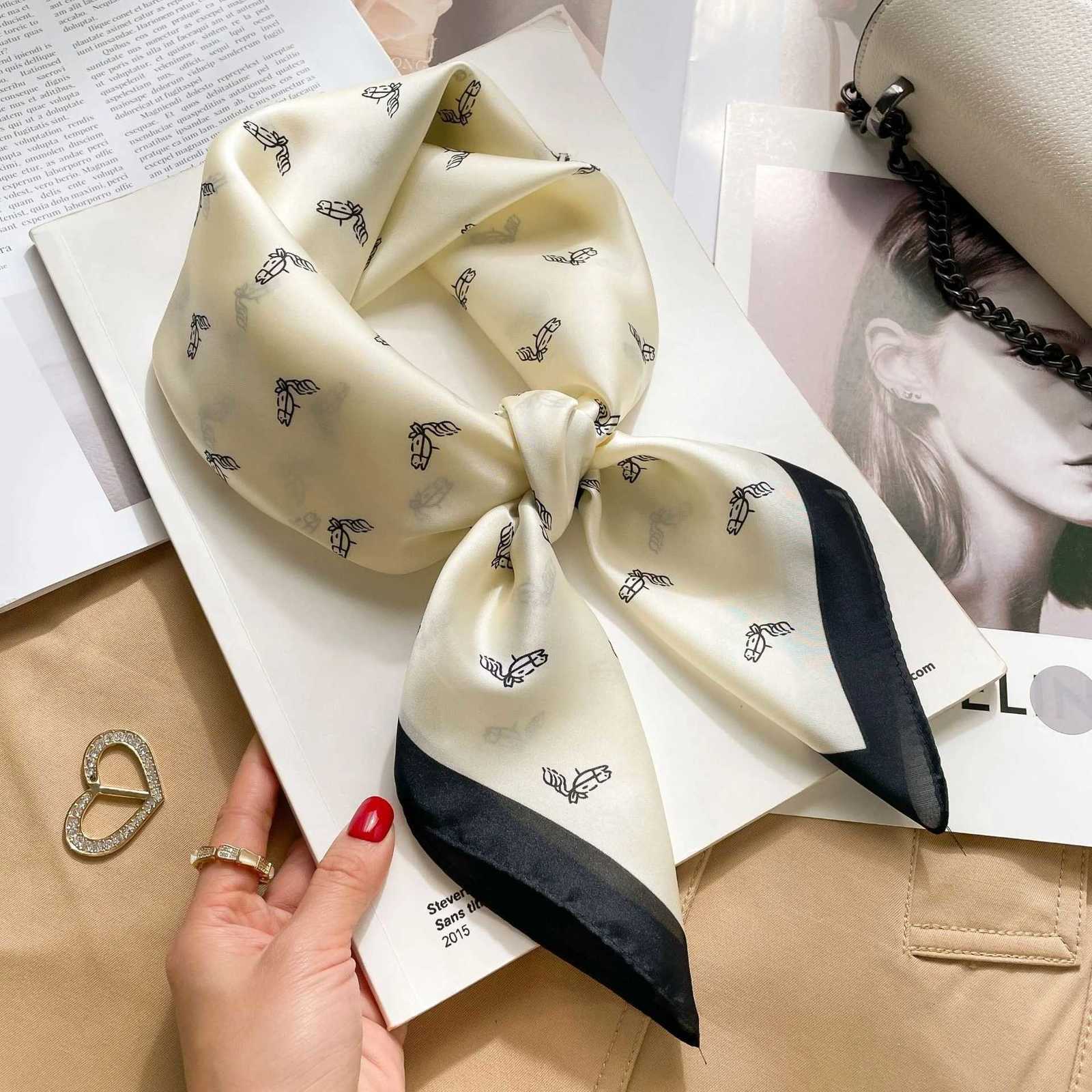 2026 New Fashion 70X70cmPrinted Scarf Wens Pashmina Silk Scarf Square Shawl Decorative band Neck Luxury Design Bandana X260328