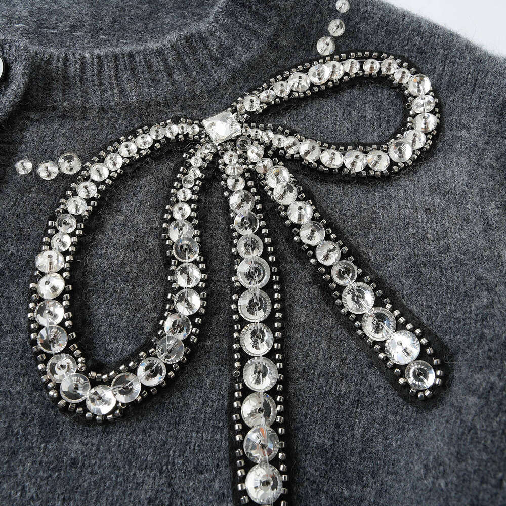 2026 autumn new designer k30 slim fit elegant gray heavy rhinestone bow long sleeved CC fashionable knitted cardigan top
