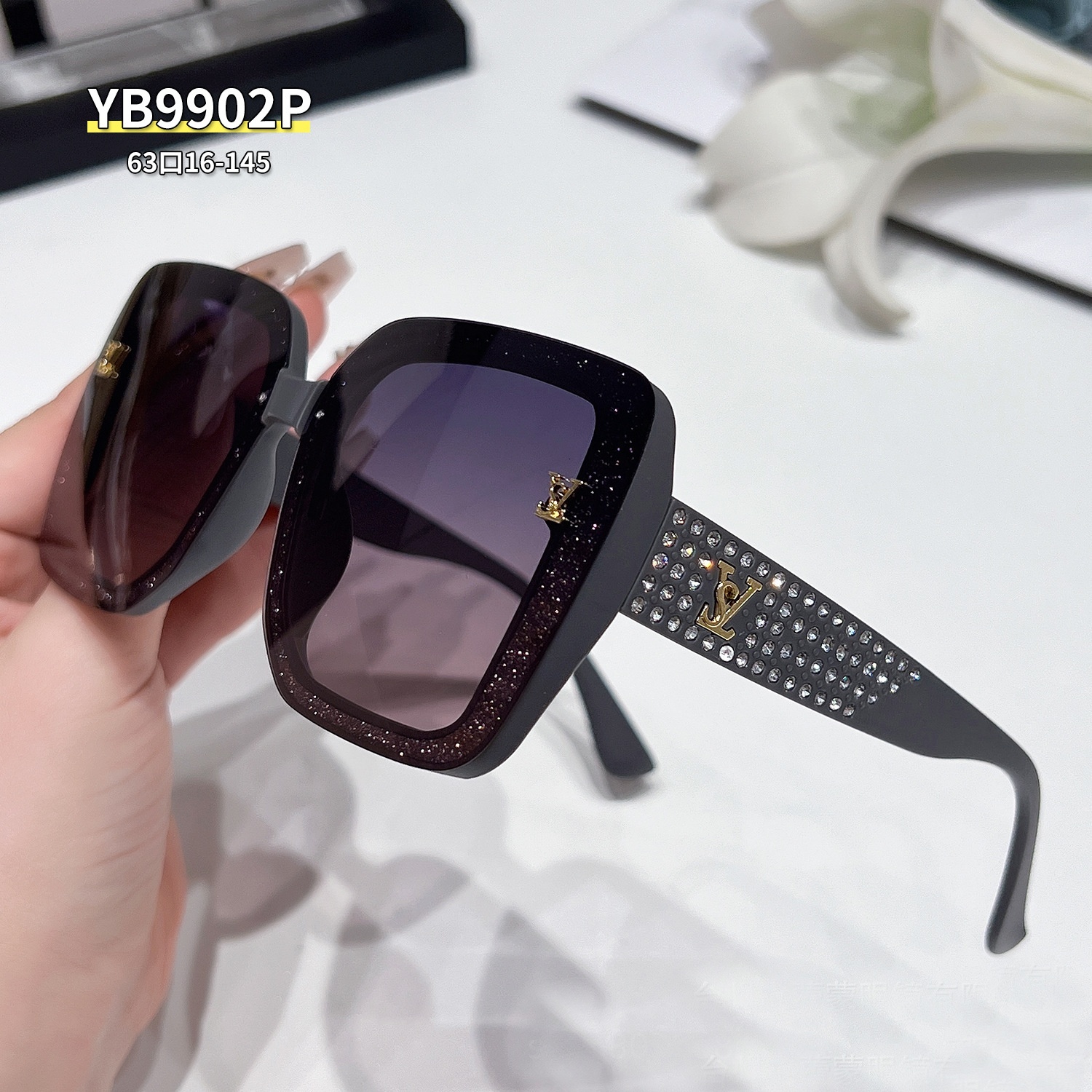 Luxury Brand Designer Sunglasses New Stylish Sunglasses With Diamonds, UV Protection For Driving, Polarized Sunglasses, Popular On Tiktok And Kuaishou
