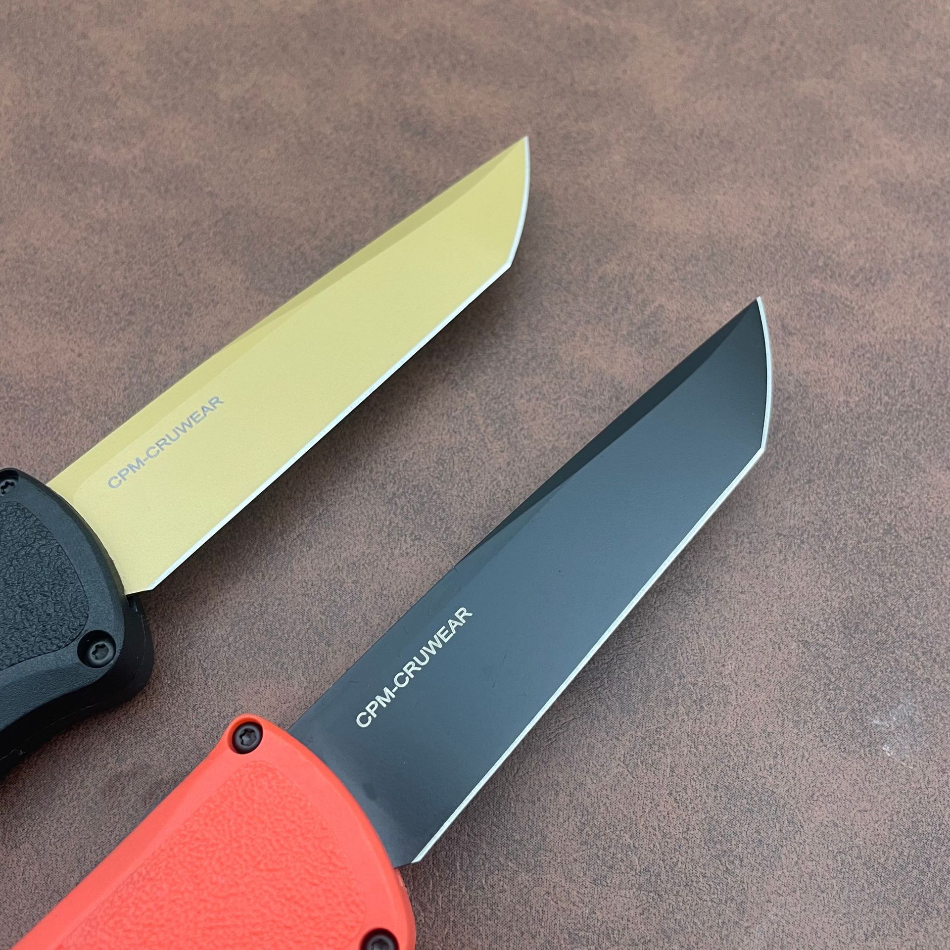 5Models 5370FE Shootout Knife 3.50 CPM-CruWear Tanto Blade, Black CF-Elite Handles