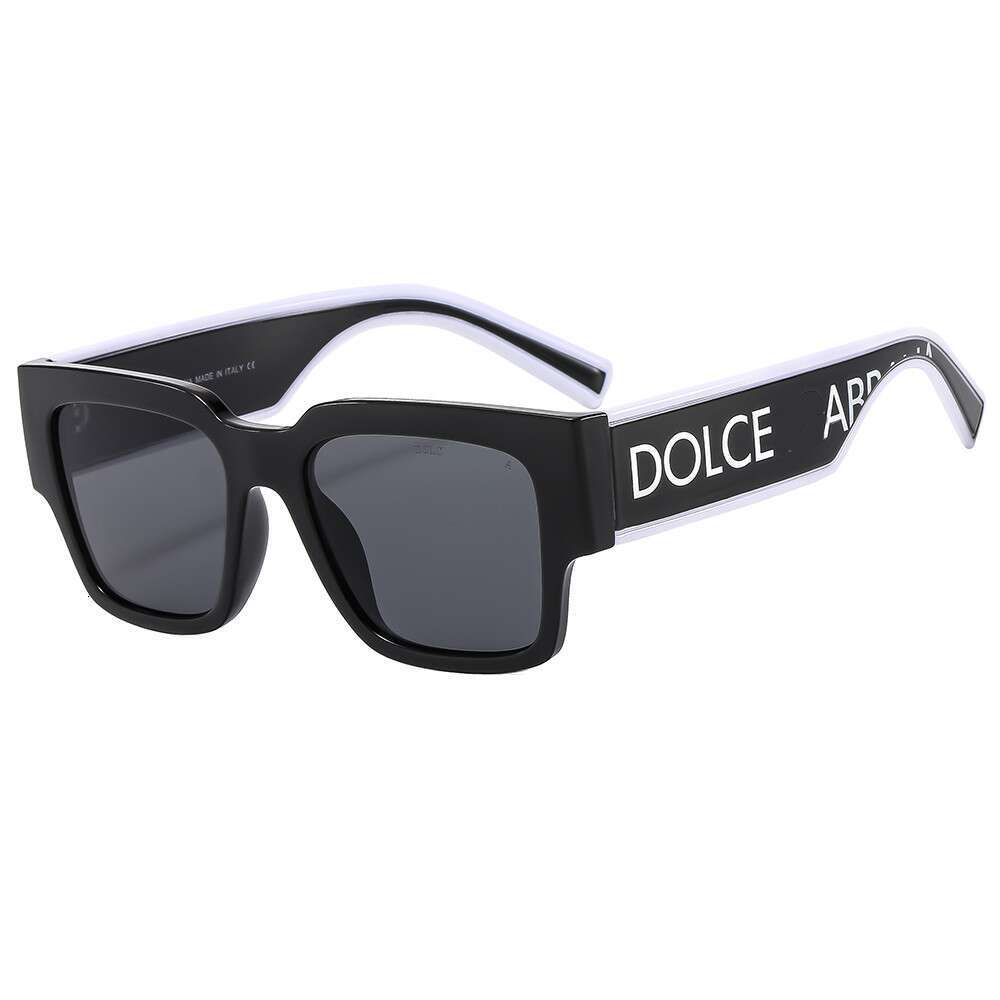 Designer Fashion Thick Leg Sunglasses for Men and Women Trendy Glasses