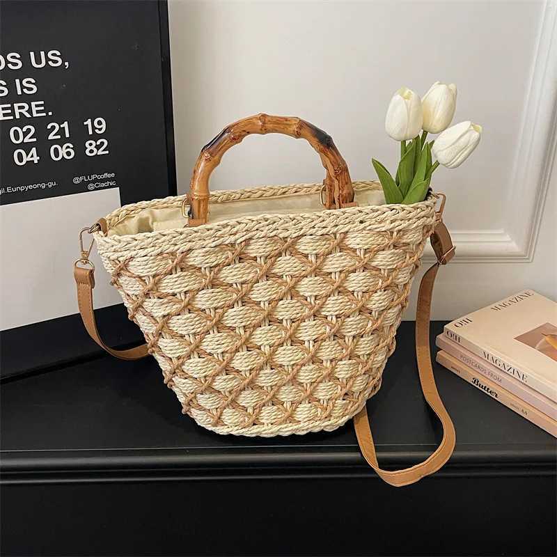 New Women Crossbody Bags Summer Vacation Woven Bamboo Handle Bucket Bag Stylish Straw Fashionable and Versatile Shoulder Bag C260327