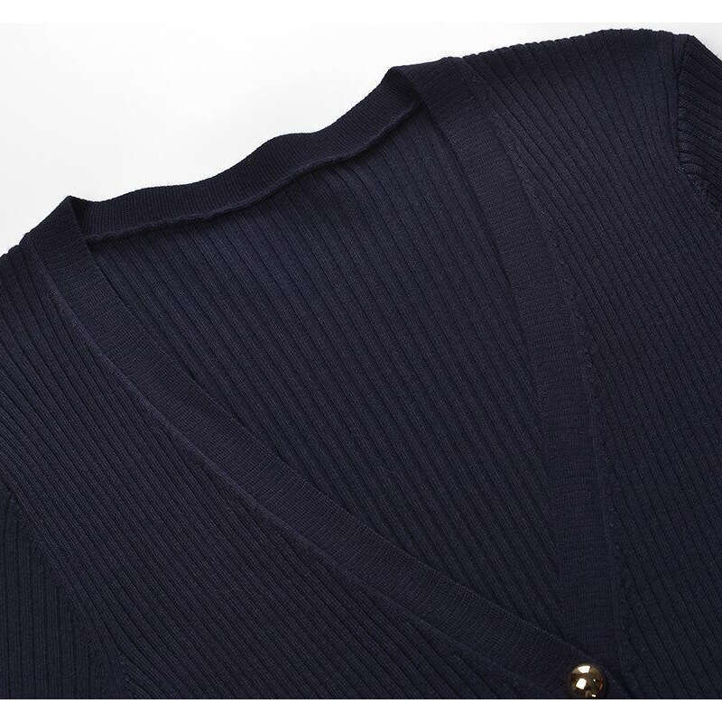 2026 CC Spring/Summer New Designer French Elegant Slimming Multi functional V-neck Long Sleeve Vertical Striped Knitted Cardigan k30 Top for Women