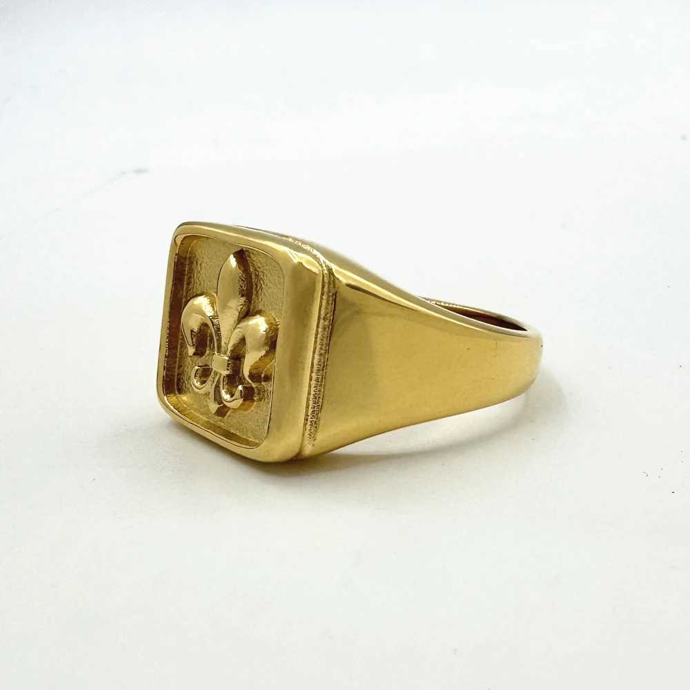 New Iris Flower Solid Ring 316L Stainless Steel Jewelry Punk Polishing Spear Ring Size 6-12 H260328