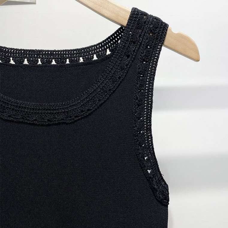 2026 designer high-end women's spring French elegant style black CC tassel round k30 neck sleeveless knitted long skirt