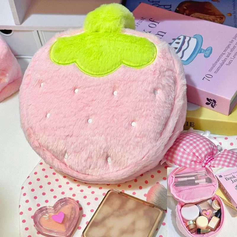 Strawberry Plush Makeup Bag Cute Large Capacity Travel Cosmetic Case Toiletry Pouch with Handle Girls Brush Storage Organizer D260328