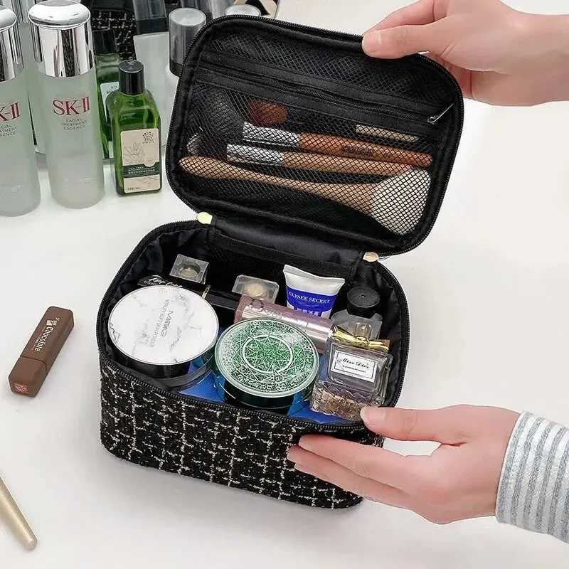 Large-Capacity Instagram-inspired New style Ladies Cosmetic Bag Handheld Toiletry Organiser D260328