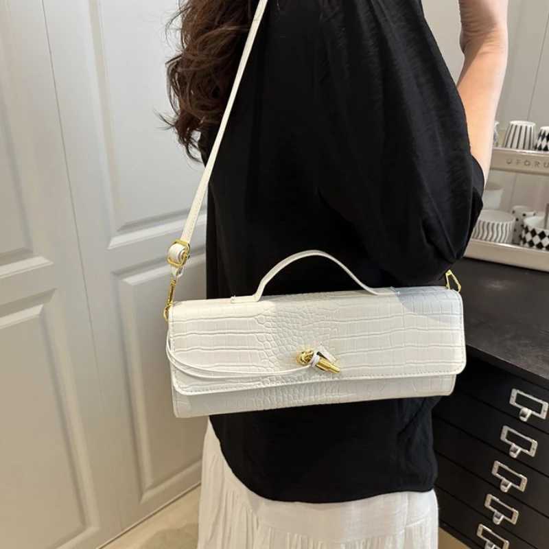 Woven Handbag 2025 New Soft Leather Evening Bag Fashionable and Versatile Horizontal Carrying Crossbody Bag C260327