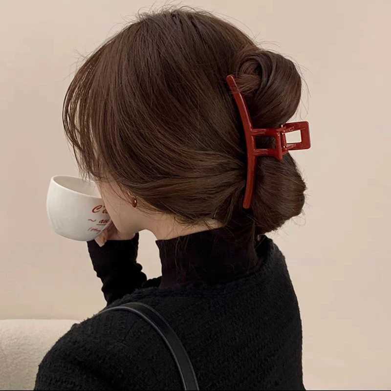 New Women Red Bright Color Hair Claws Barrettes Hairpins Large Ponytail Hair Clips Girls Hair Accessories Shark Clip Hairgrip H260328
