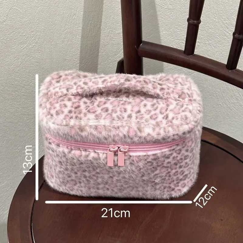 Ladies Cosmetic Bag Plush Leopard Cute Kawaii Makeup Bag Fashion Hand-held Large Capacity Multifunctional Storage Bag Pouch D260328