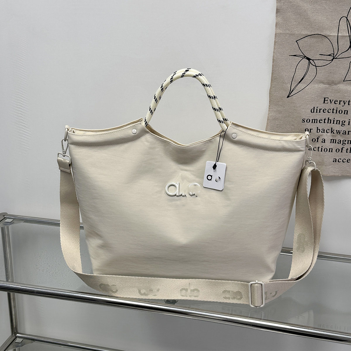 2026 New Women Bag Designer Men and Women Fitness Handheld Bag Tote Bags Large Capacity Short Distance Travel Bag Canvas Shopper Humbags
