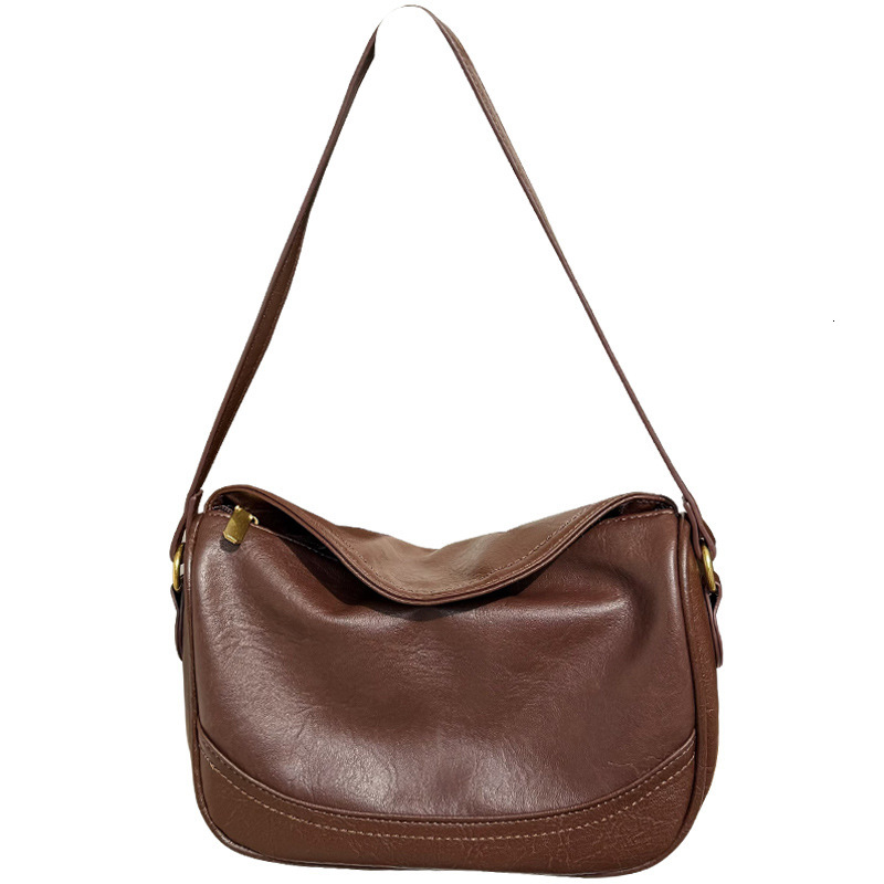 Niche designer bag for women, 2026 new autumn and winter Maillard retro shoulder underarm bag, versatile crossbody dumpling bag