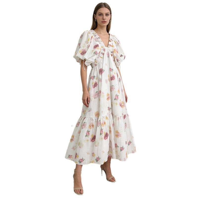 k30 2026 French style small FC fragrance style new designer deep V-neck bubble sleeves high waist A-line large hem printed long skirt