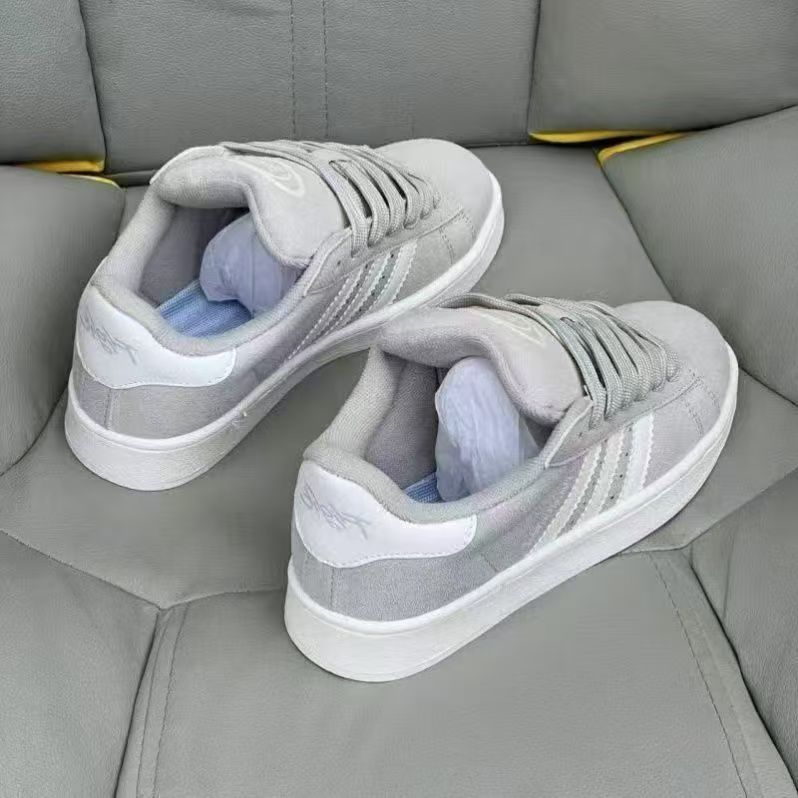 2026 Versatile new thick soled height increasing breathable board shoes for spring and autumn same for all seasons