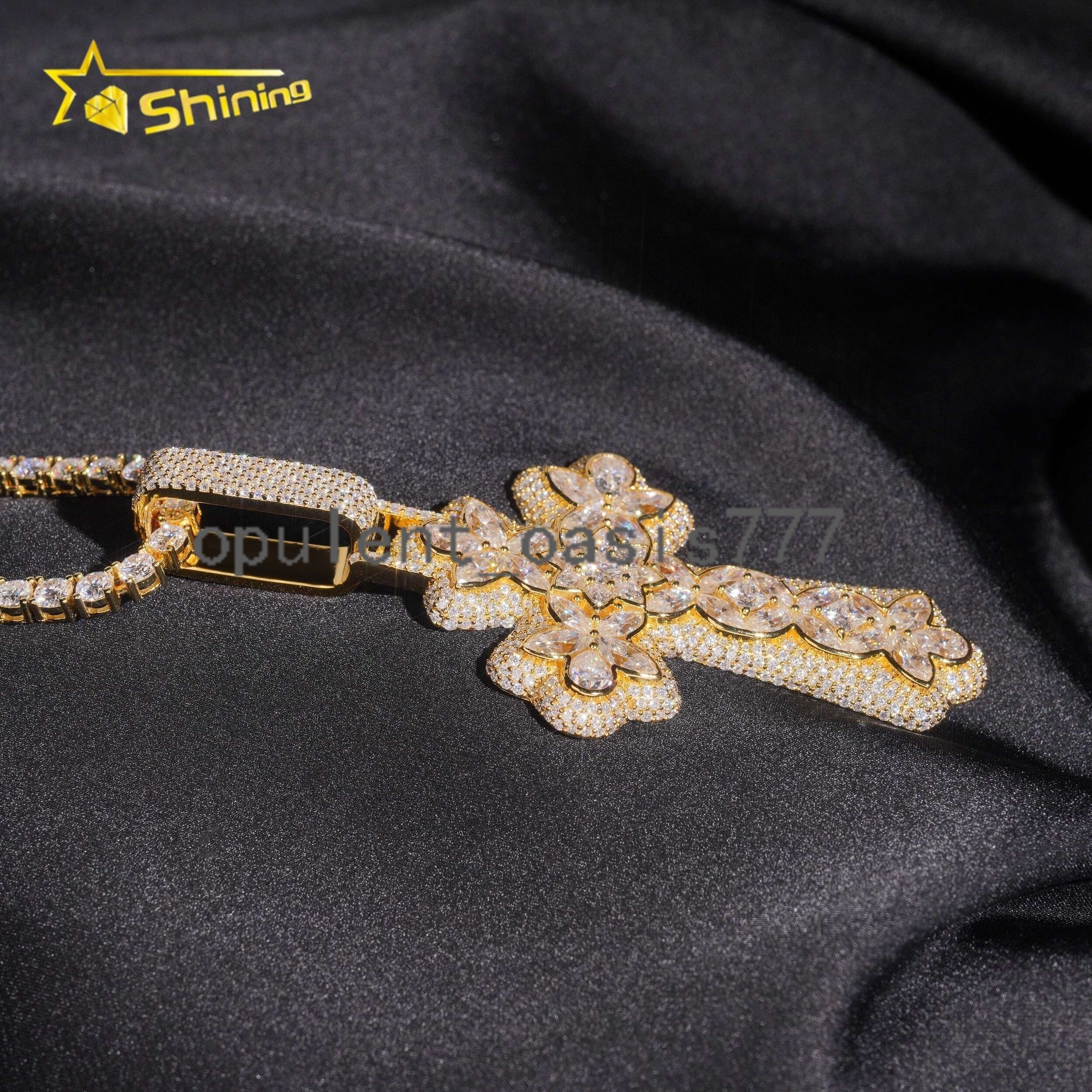 Rapper Jewelry 925 Sterling Silver Hip Hop Fancy Shape Iced Out 18k Gold Plated Moissanite Cross Pendant