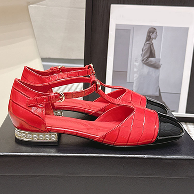 Luxury Womens Low Heel Gladiator Designer Women Sandals Red Leather Miss Baotou Single Shoes Fashion New Mary Jane Embossed Cow Leather Fabric Genuine Leather