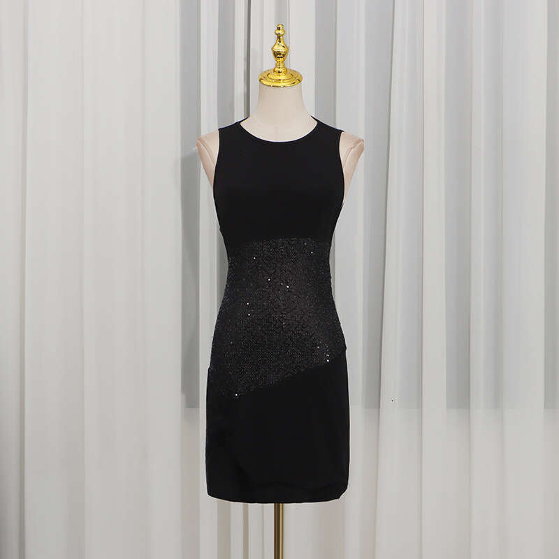 Sexy spicy girl FC party women's 2026 new designer round neck sleeveless sequin patch short twisted k30 tight dress