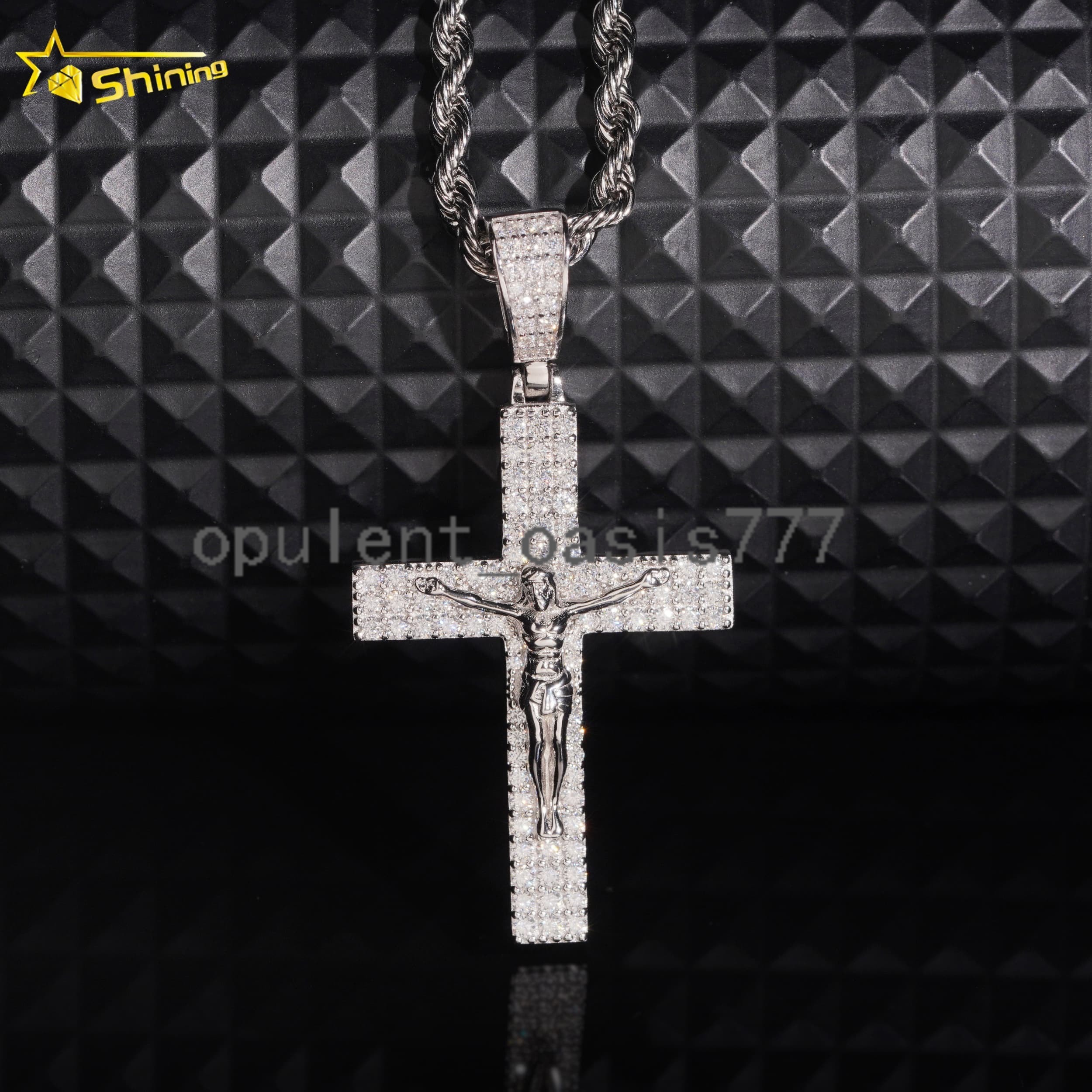 New Design Fully Iced Out MoissaniteJesus Pendant Hip Hop Jewelry Men Women 925 Silver Moissanite Cross Pendant Charms