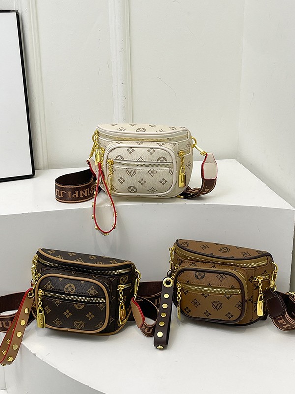 High-end fashion multi-layer zipper shoulder crossbody bag, new retro print chest bag, women's luxury handbag, niche designer lightweight luxury 
