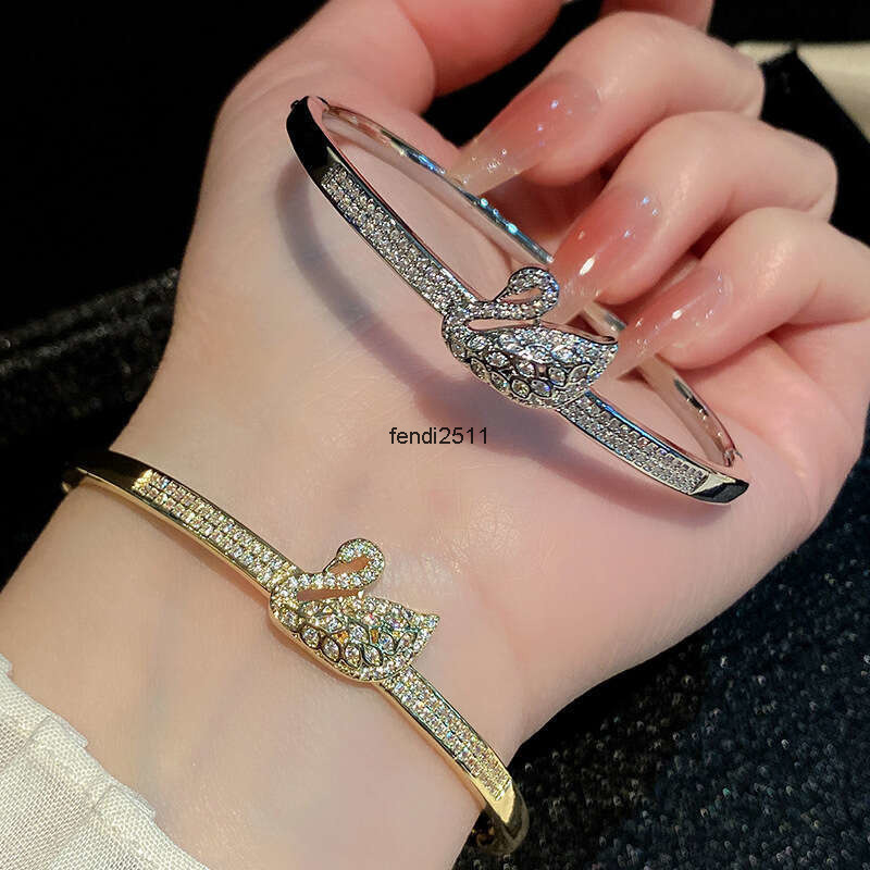 Bangle Swan-shaped Bracelet Luxe Pearl-set Womens Bracelet Luxury Versatile Jewelry