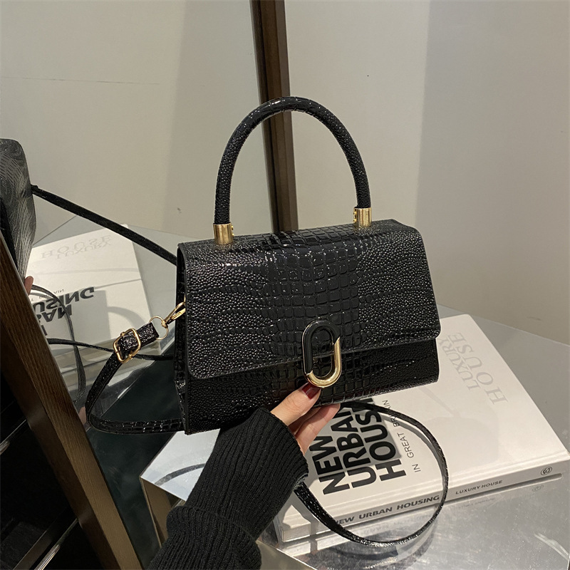 Free Shipping High Value 2026 Winter New Fashion Handbag, Trendy Crossbody Vintage Simple Small Square Bag, Unique Crocodile Pattern Shoulder Bag