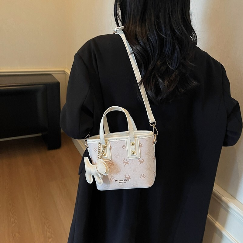 2025 Autumn Winter Super Popular Versatile Niche Basket Handbag New High-end Printed Crossbody Bucket Bag