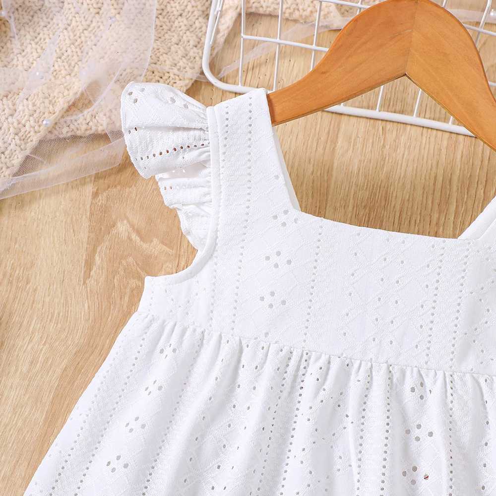 Girls summer style small fly sleeve hollow solid color dressT260330