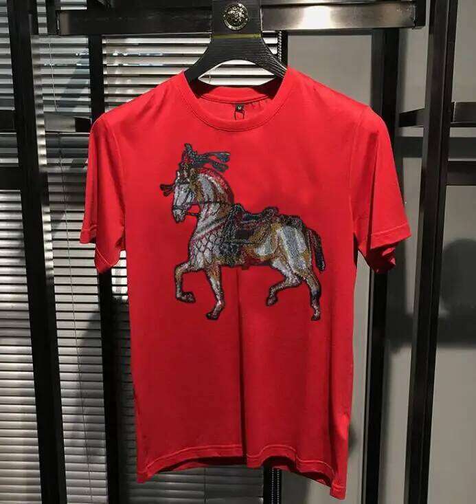 Summer O Neck Short Sleeve T Shirts Men Clothing Cartoon Horse Rhinestones Fashion Man Streetwear Cotton Tshirts Plus Size