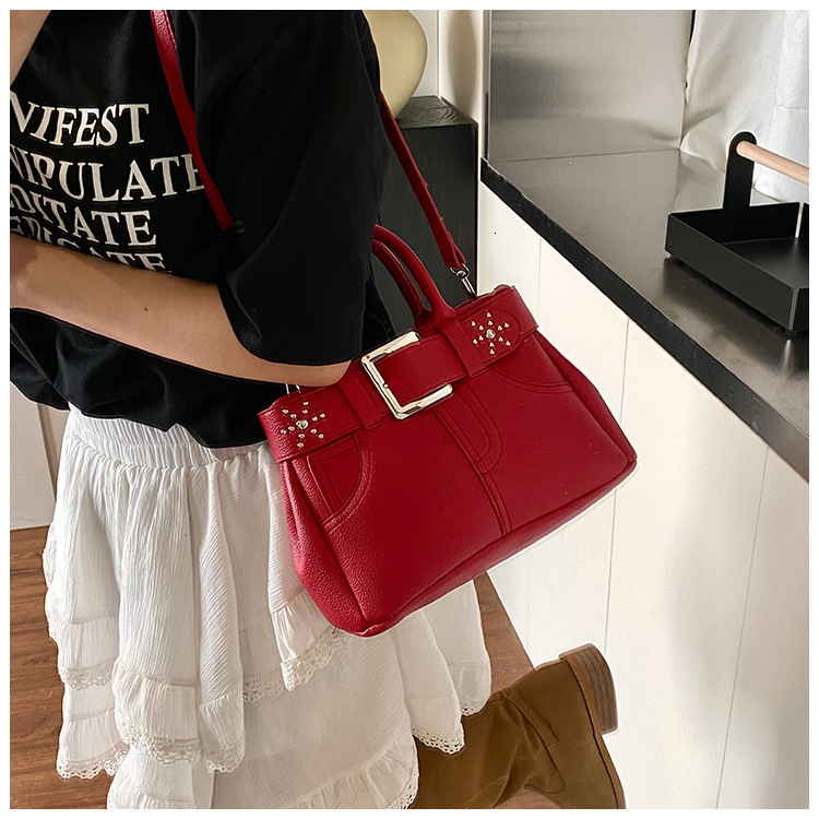 Valentine's Day Qixi Festival Gift Dopamine Simple Fashion Fresh Style Women's Crossbody Underarm Small Bag Versatile Commuting
