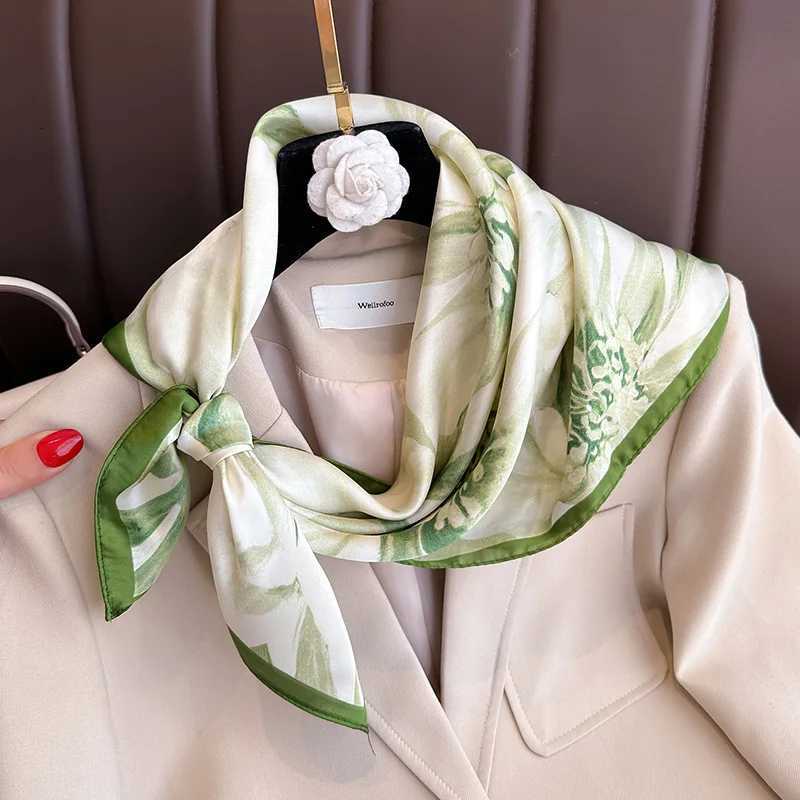 7070cm Green Floral Print Silk Square Scarf for Women Soft Head Scarves Kerchief Hairband Female Headband Hands Headscarf Hijab Z260330