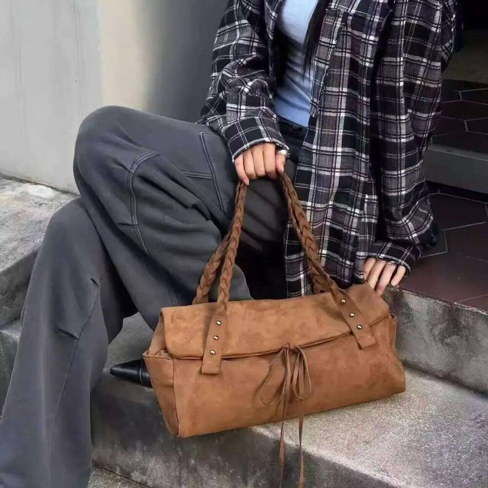 Twisted Strap Shoulder Brushed Suede Tote With Magnetic Clasp Underarm Carry Bag Large Capacity XIU LAI SI