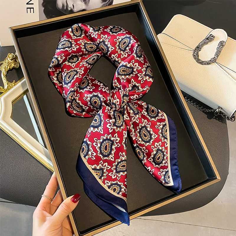 Design Square Scarves Wen Cashew nut flower Luxury scarf Popar Style 70X70CM Beach Kerchief The Four Seasons Silk Hijab X260328