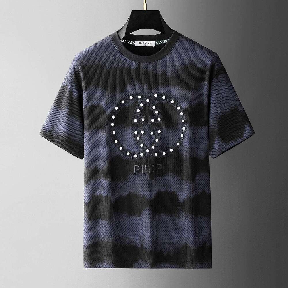European-style men's high-end pearl embroidered short-sleeve t-shirt, trendy and stylish, breathable, luxury new summer loose-fit half-sleeve