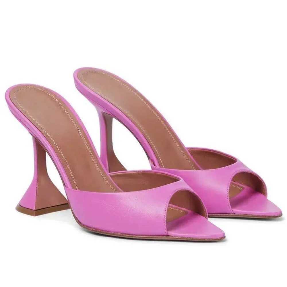 2024 New Pointed Fish Mouth Sandals Fashionable Womens Shoes Wine Glasses and Gold Slippers Z260330