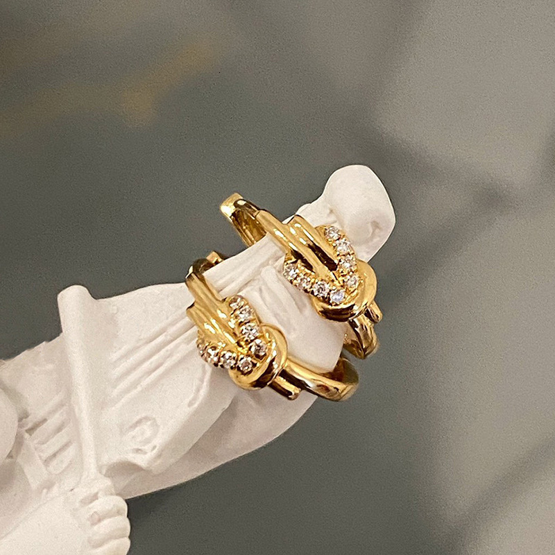 Designer Luxury Lady's Simple Ins Cool Style Temperament Zircon Earrings Small Design With Unique Charm Bow-shaped Earrings Trendy Combination Hi