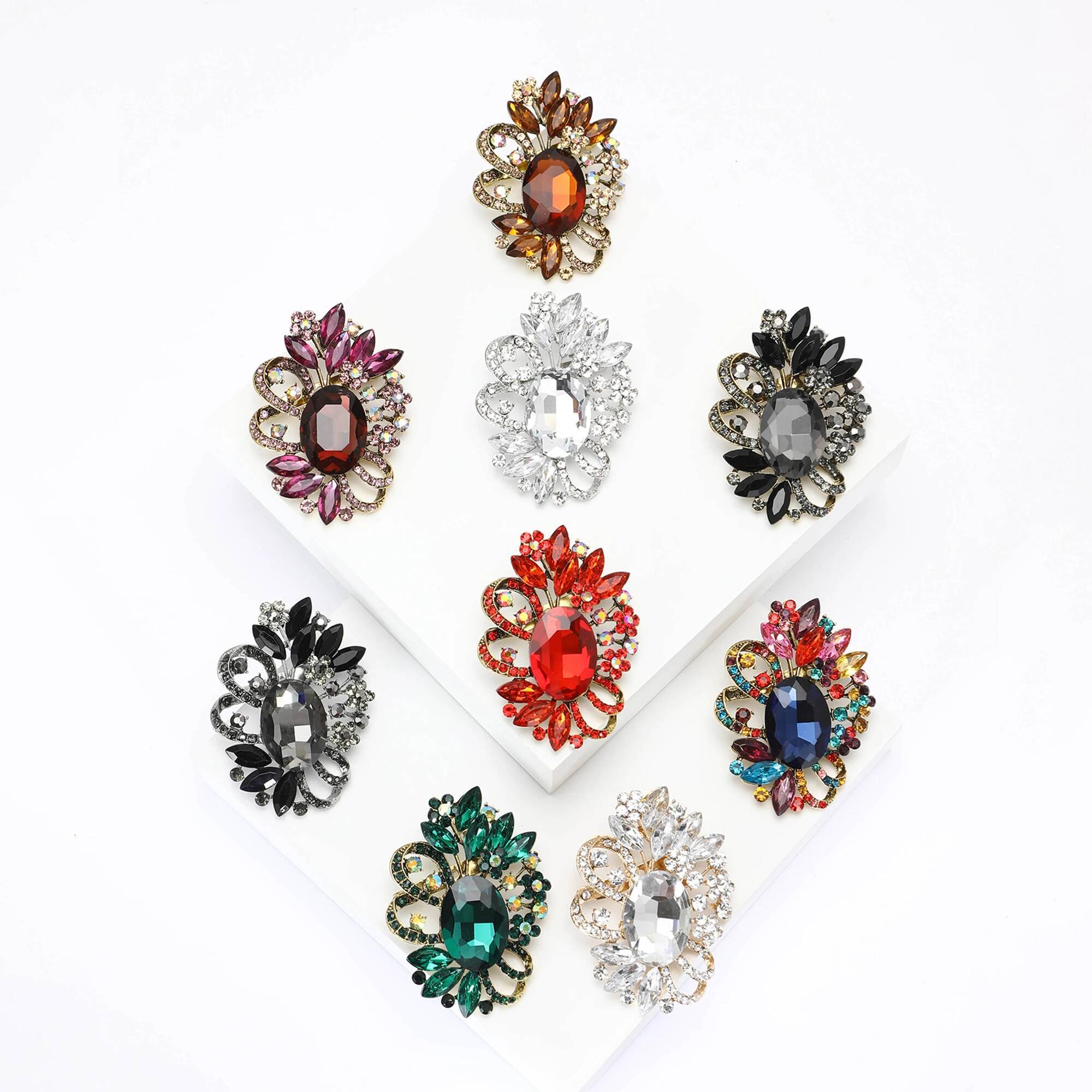 Luxury Rhinestone Crystal Flower Brooches for Women Unisex Creativity Pins Banquets Party Backpack Gifts Jewelry Accessories