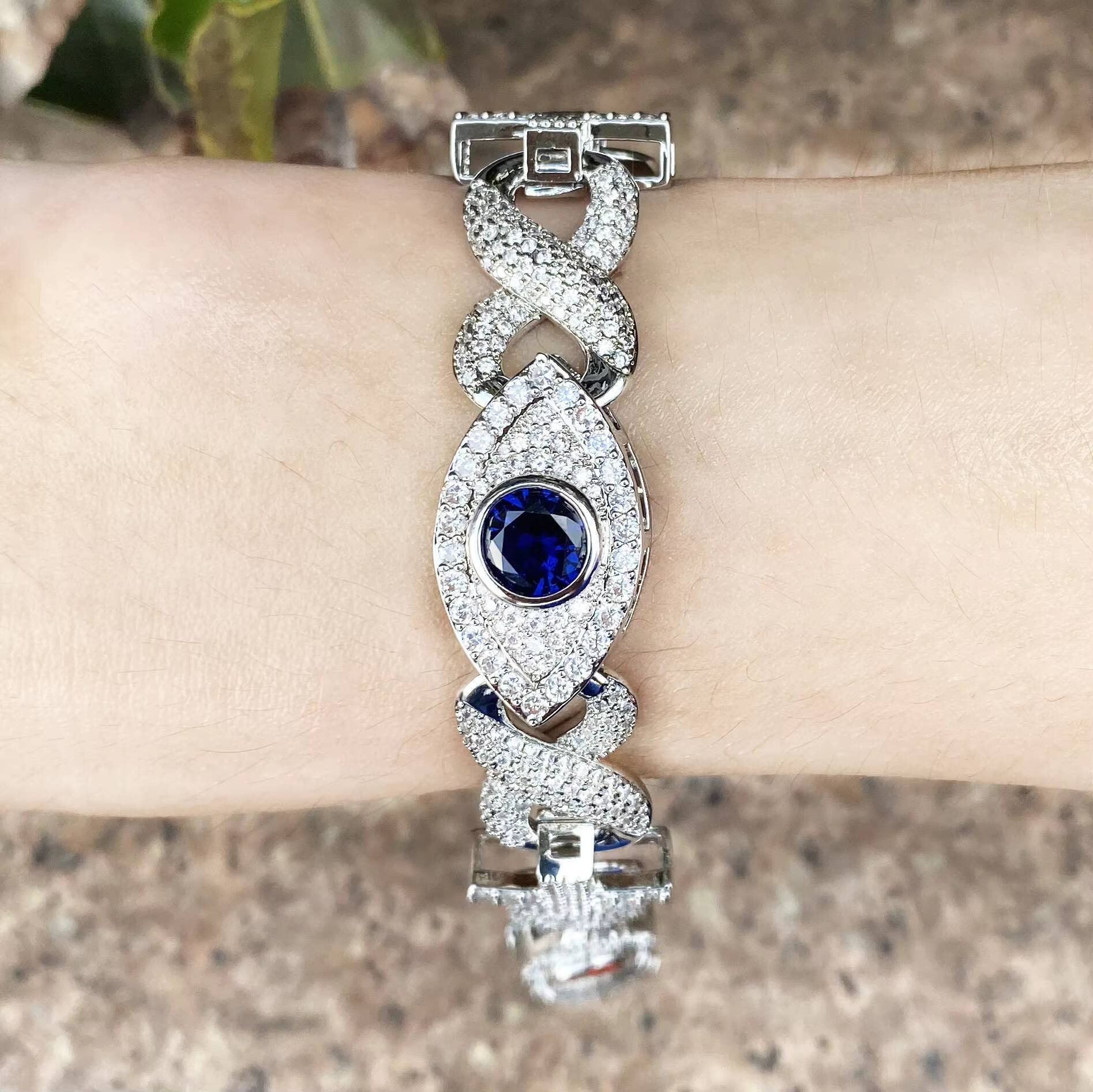 New Arrival Hiphop Fashion Trendy Sparkling Women Brass Moissanite Colorful Eye Cross Link Chain Bracelet