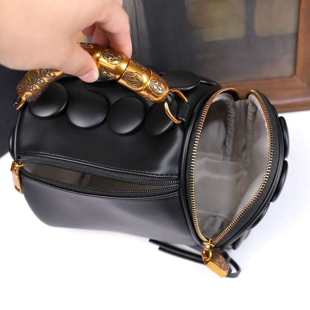 Women's Boston Pillow Bag With 3D Polka Dot Decoration Single-Shoulder Crossbody Bag Round Handbag Fashion Accessory