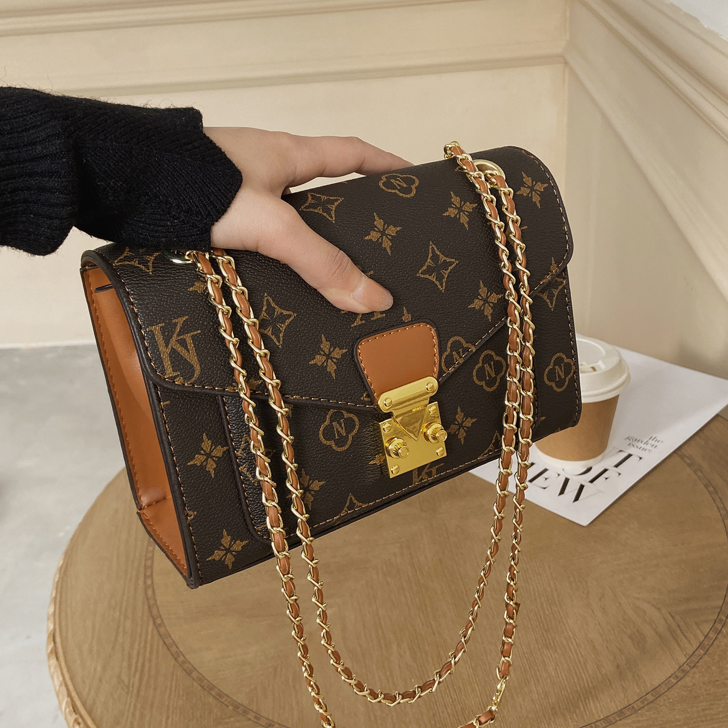 Unique design printed messenger for women, new fashion chain shoulder crossbody small square envelope bag