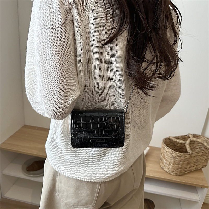 Free Shipping High Value Metallic Crocodile Crossbody Bag for Women Shiny Mini Chain Purse