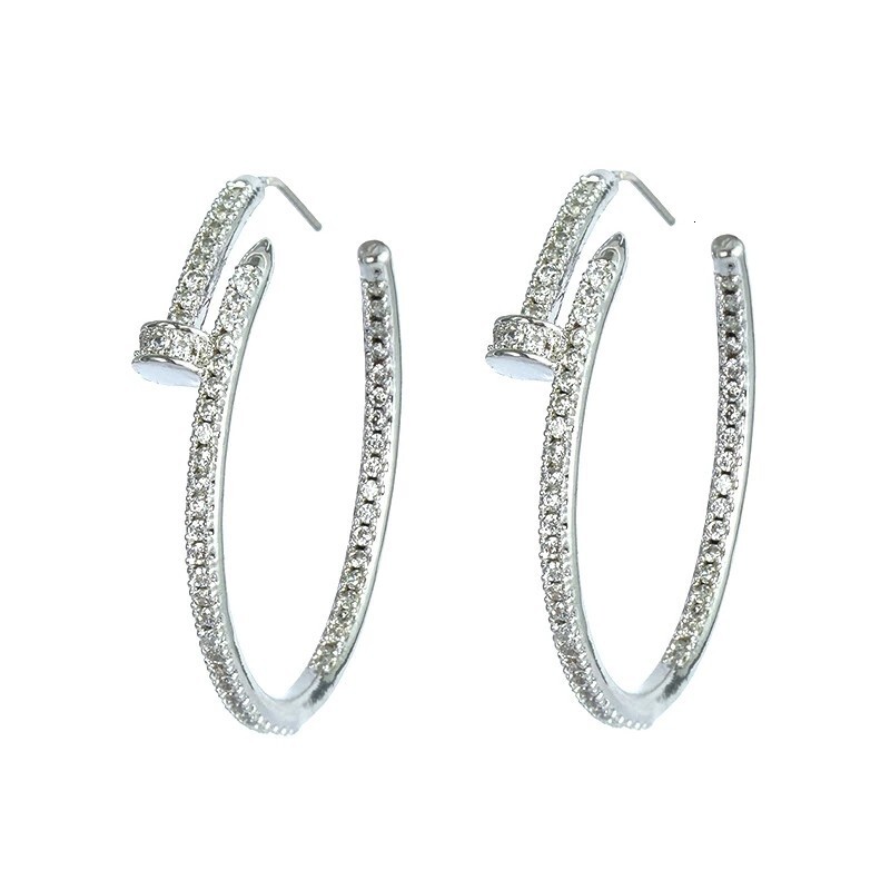 Designer Luxury Women's Versatile And Fashionable Luxury Earrings With Copper Setting And Zirconia Stones. Elegant And Versatile, With A Sense Of