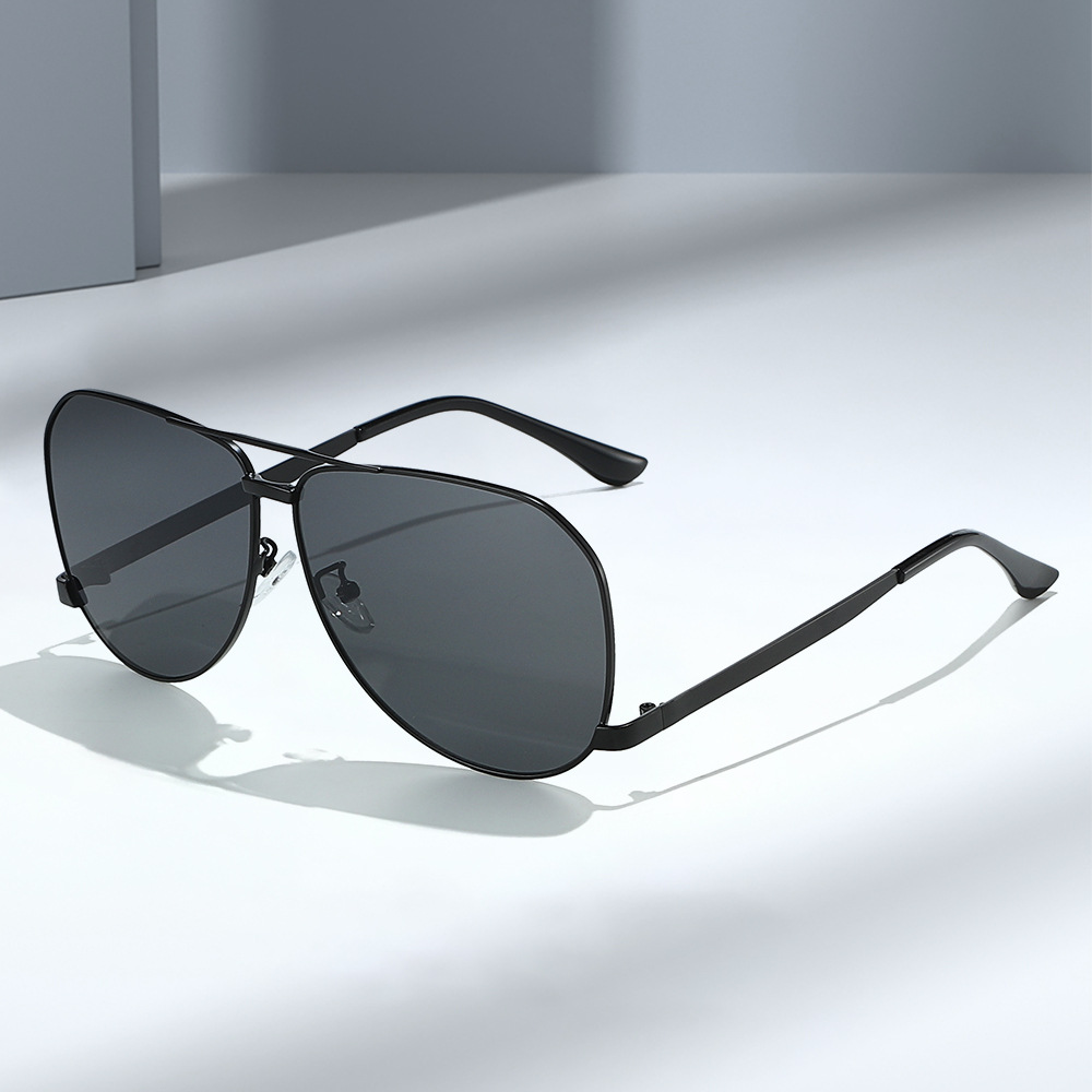 New Fashionable Double Beam Pilot Frog Eye Sunglasses - Retro Oversized Metal Frame for Men and Women in European and American Styles