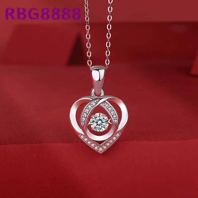 Women Luxury Moissanite Diamond Necklaces Fine Silver Jewelry Factory Luxury Gem Collarbone Chain Heart Pendant Silver Necklace