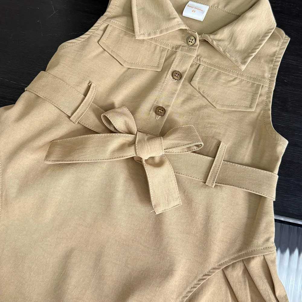 Korean Version Khaki Girls Casual Dresses Sleeveless Flip Collar Workwear Kids Dress Summer New Solid Color Childrens ClothingT260330